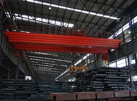 Electromagnetic Overhead Crane with Slewing Carrier Beam